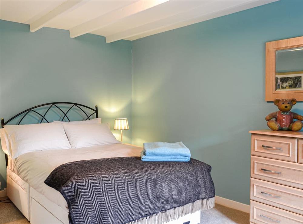 Double bedroom (photo 3) at Oakwood Cottage in Glencoe, Argyll