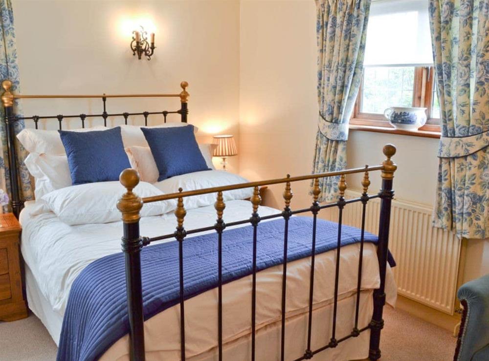 Double bedroom at Oast Cottage in Herstmonceux, near Hailsham, East Sussex