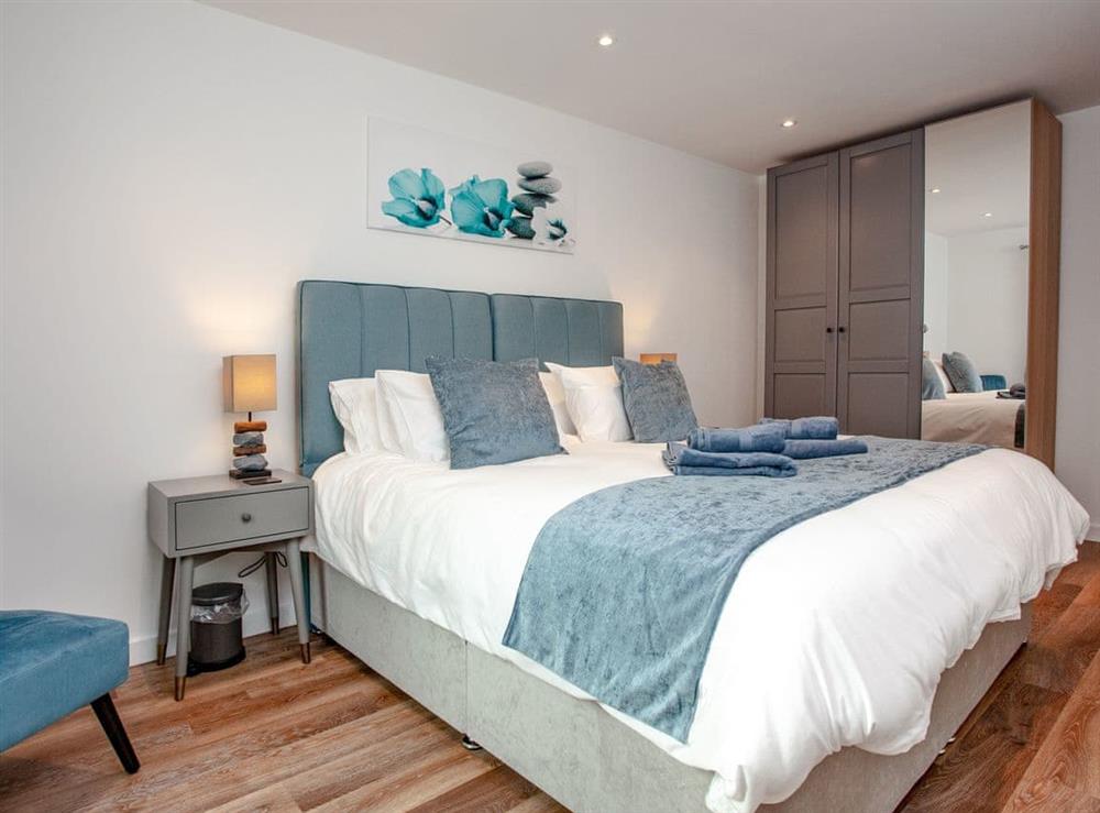 Double bedroom at Ocean Escape, Roslyn Gardens in Westward Ho!, Devon