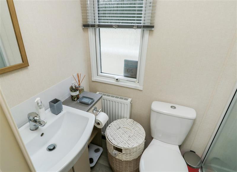 The bathroom (photo 3) at Ocean Pearl, Kingsbridge