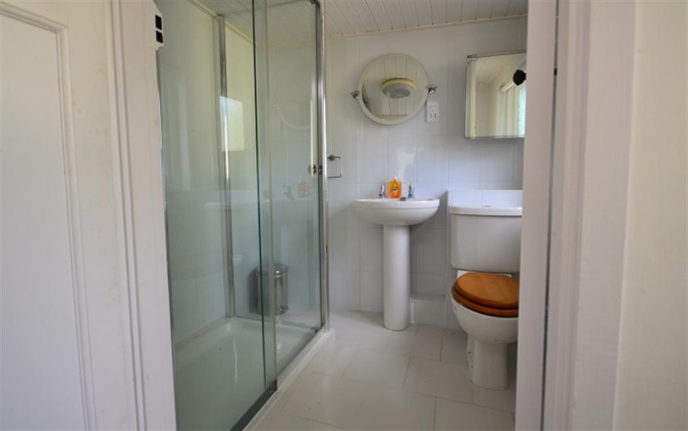 The bathroom at Ocean View in Polperro