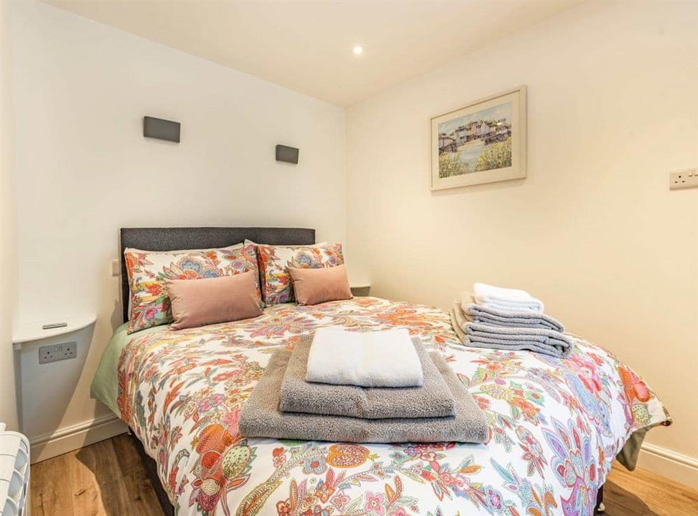 Double bedroom (photo 6) at Ocean Waves in Tenby, Pembrokeshire, Dyfed