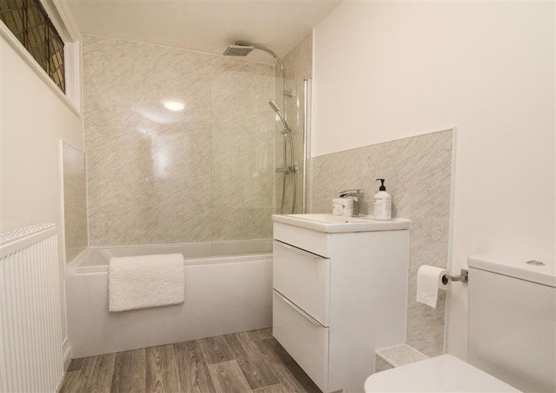 The bathroom at Oceanview Apartment 1, Ilfracombe