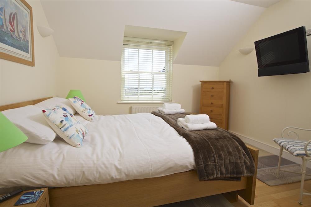 Master en suite double bedroom at Oceanview Apartment in Thurlestone, Nr Kingsbridge