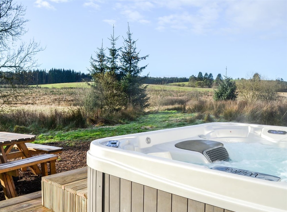 Hot tub at Ochiltree Cottage in Newton Stewart, Wigtownshire