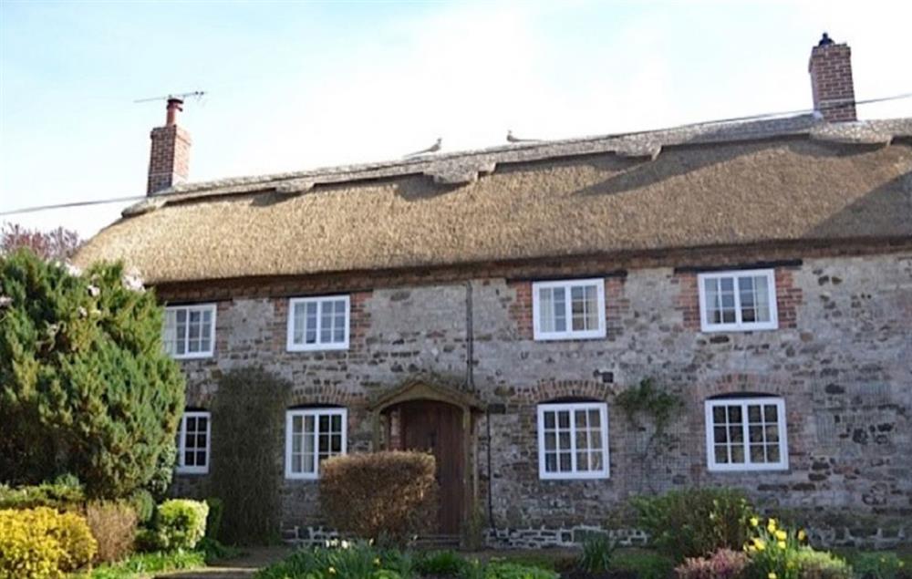 Odd Nod is a picturesque thatched cottage in a beautiful and peaceful location (photo 2) at Odd Nod Cottage, Coombe Keynes