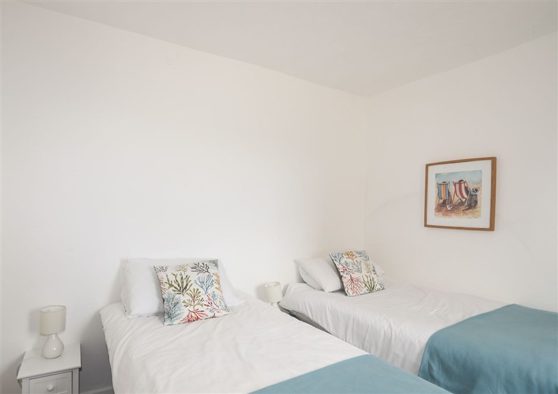 One of the 2 bedrooms (photo 2) at Oer - 8 Tyn Don, Llanengan near Abersoch
