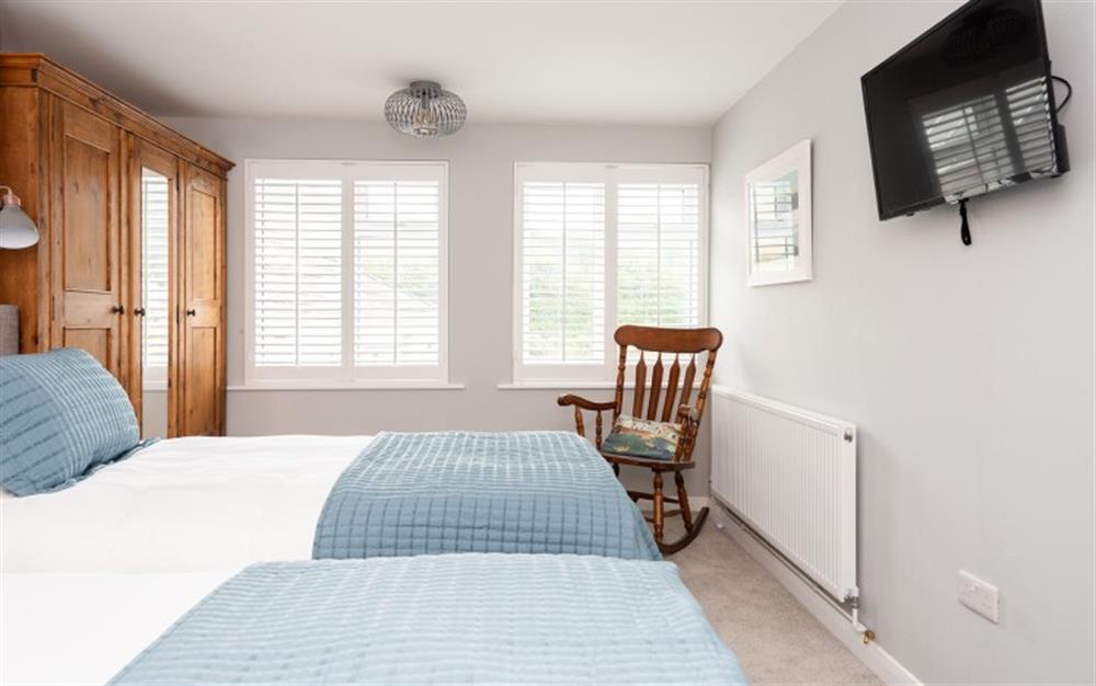 Another look at the twin room  at Old Barn Cottage in Newton Ferrers
