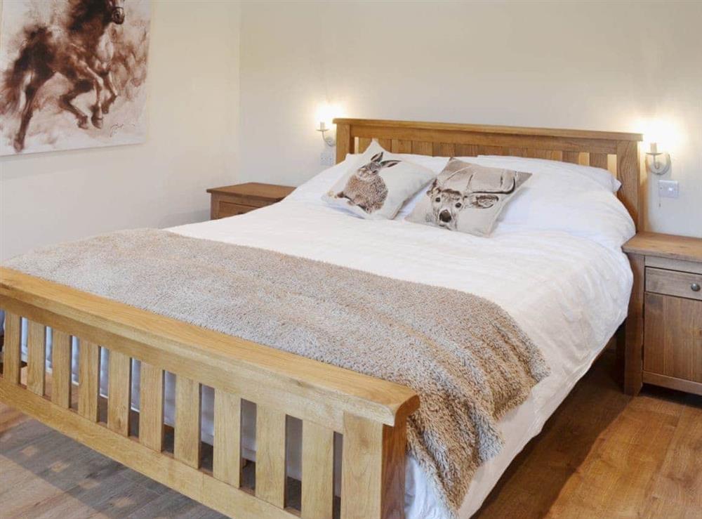 Cosy and romantic double bedroom at Horseshoe Cottage, 