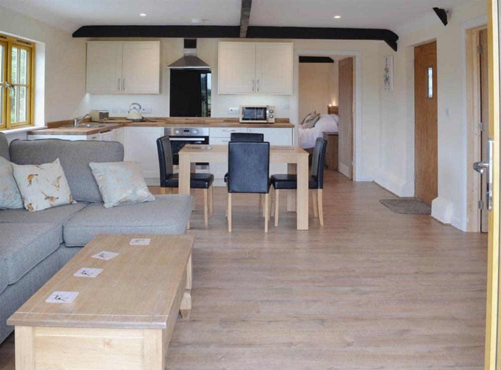 Lovely airy open plan living area at Horseshoe Cottage, 