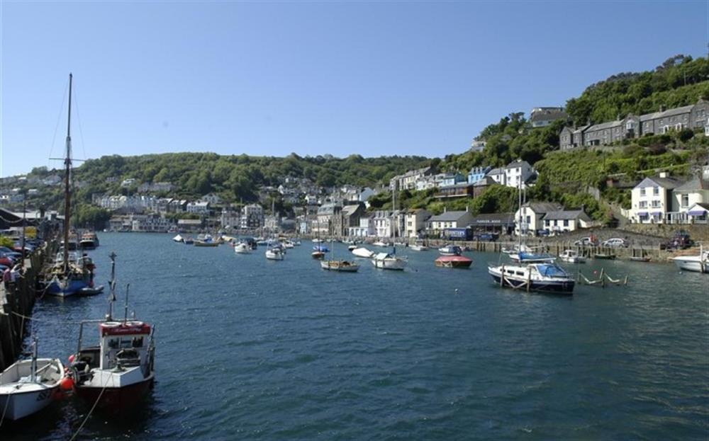 Looe harbour, a stroll away  from Old Chapel Cottage Apartment