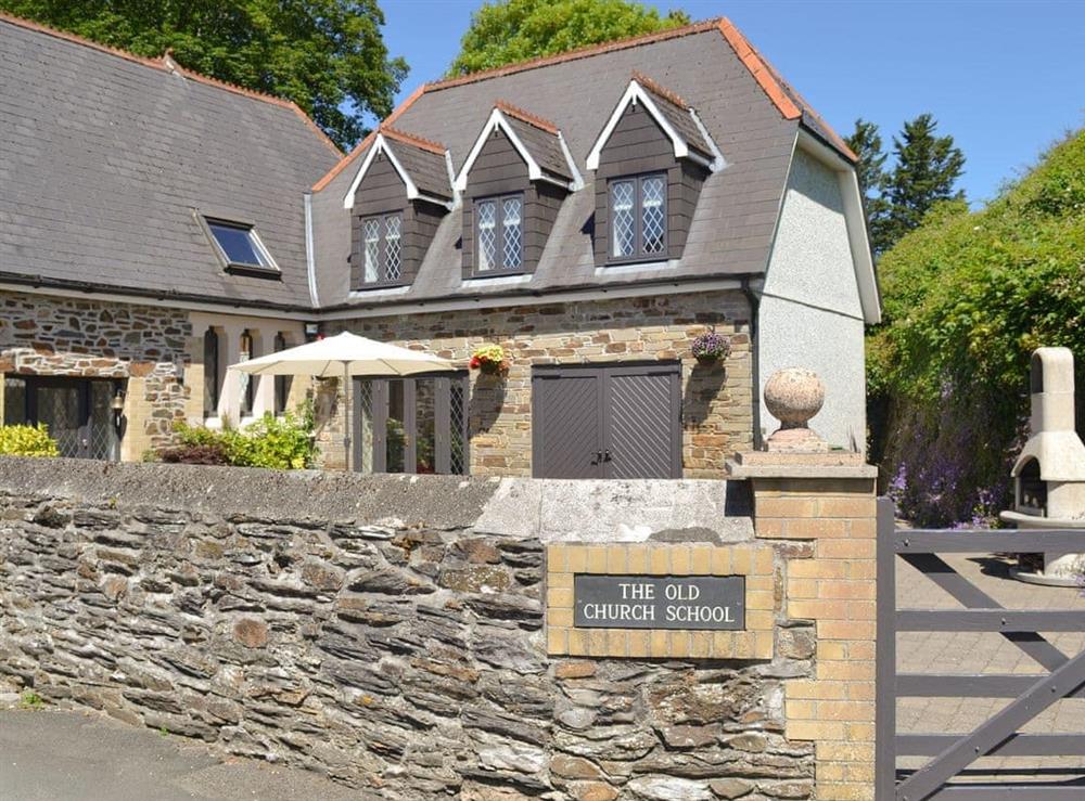 Attractive holiday home with private parking for 1 car at Old Church School in Plympton, near Plymouth, Devon