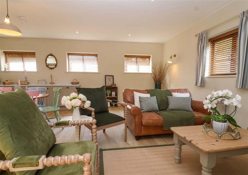 The living room (photo 2) at Old Cottage Hospital Annexe, Burford