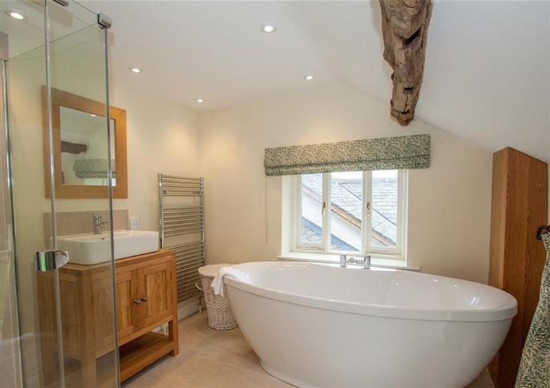 This is the bathroom (photo 2) at Old Droomer, Windermere