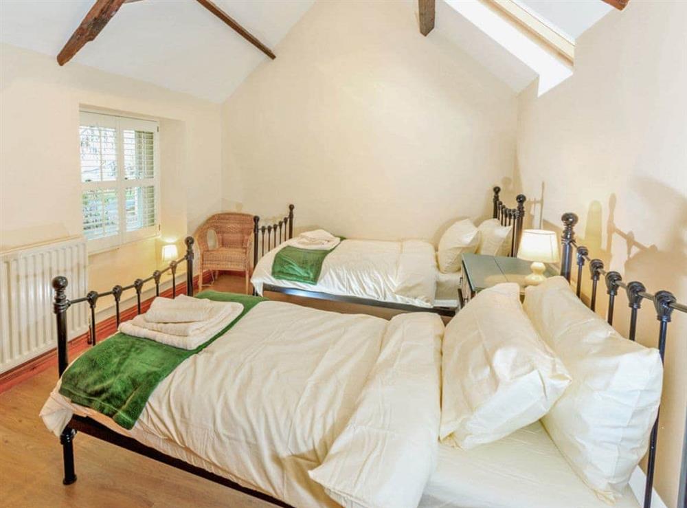 Twin bedroom at 1 Old Hall Cottage, 