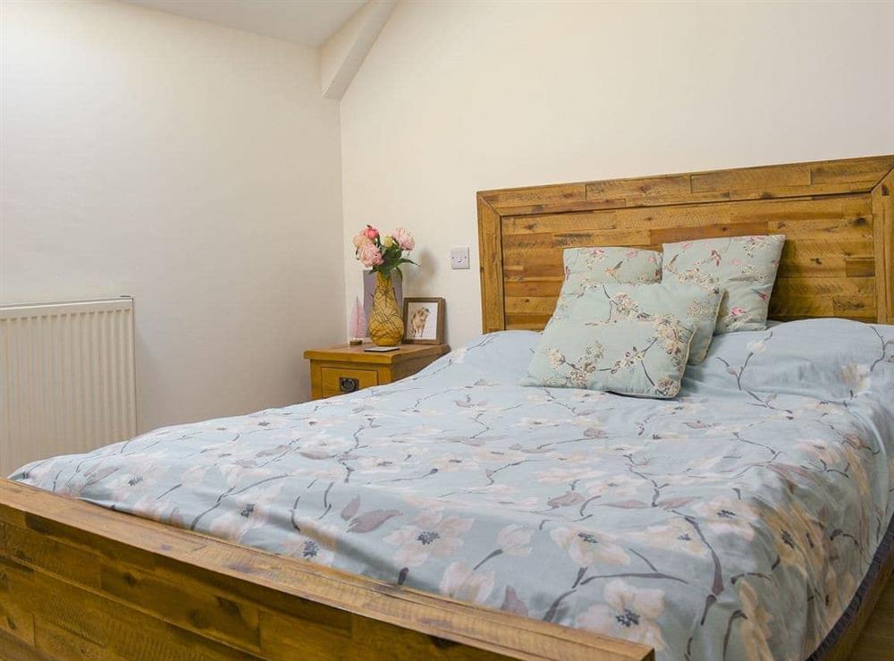 Double bedroom (photo 2) at Piglet Cottage, 