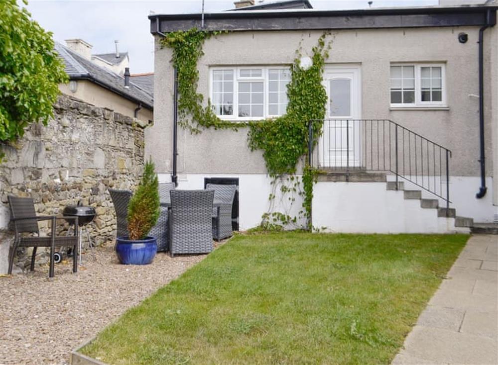 Old Loans Cottage in Loans, near Troon, Ayrshire sleeps 6