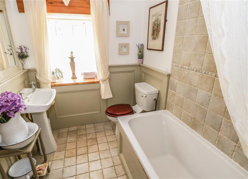 Bathroom at Old Mikes Cottage, Liscarney near Westport