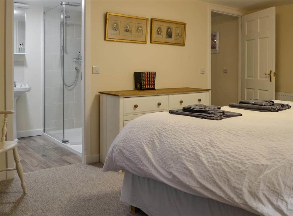Double bedroom (photo 6) at Old Milton Cottage in Bridge of Cally, near Blairgowrie, Perthshire