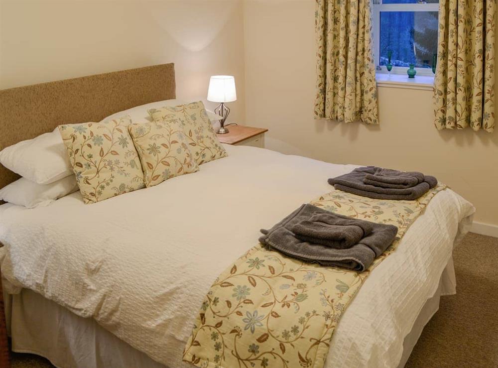 Double bedroom (photo 7) at Old Milton Cottage in Bridge of Cally, near Blairgowrie, Perthshire