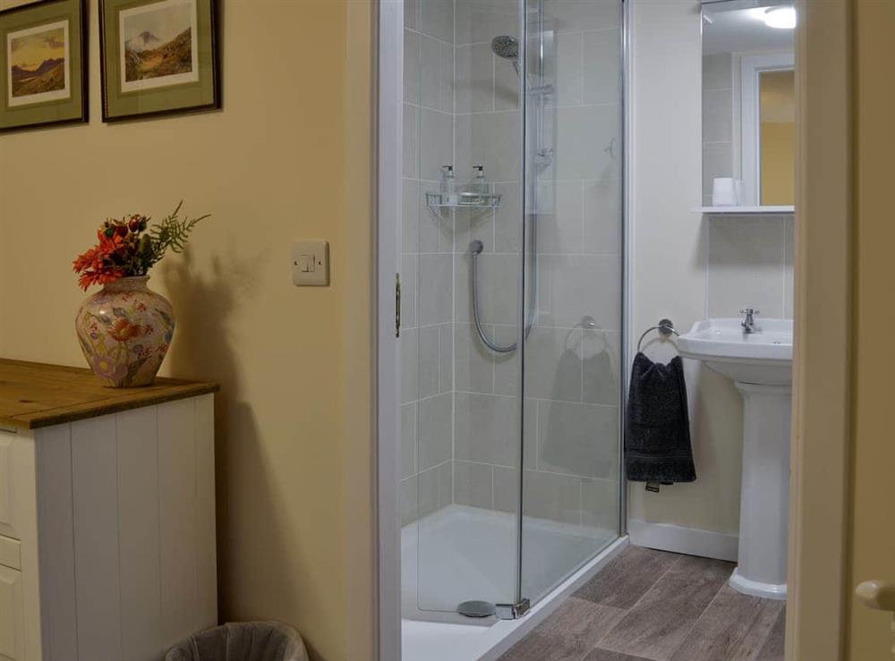 En-suite at Old Milton Cottage in Bridge of Cally, near Blairgowrie, Perthshire