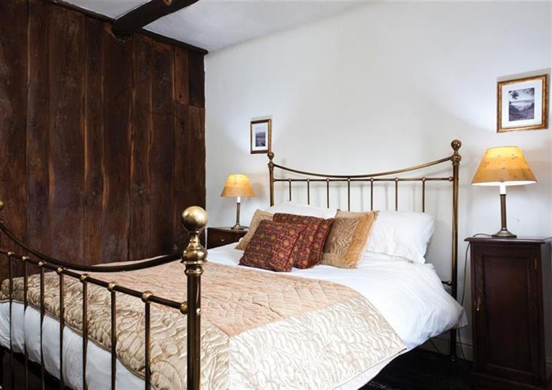 A bedroom in Old Oak Cottage at Old Oak Cottage, Ambleside