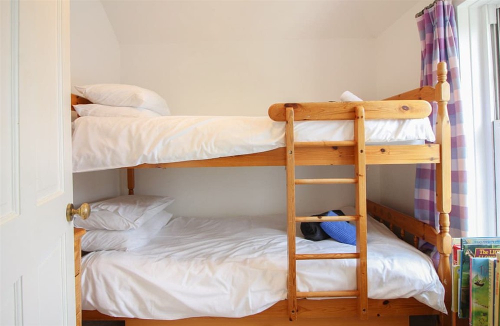 Bunk bedroom at Old School House in Gerrans near Portscatho, Cornwall