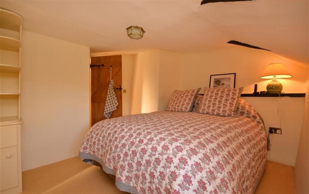 The second double bedroom with Jack and Jill bathroom at Old Thatch in Torcross