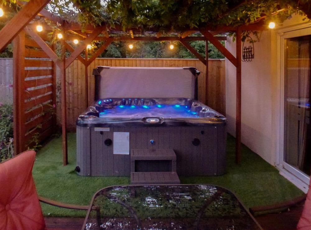 Hot tub (photo 3) at Old Toads Barn in Theddlethorpe, near Mablethorpe, Lincolnshire