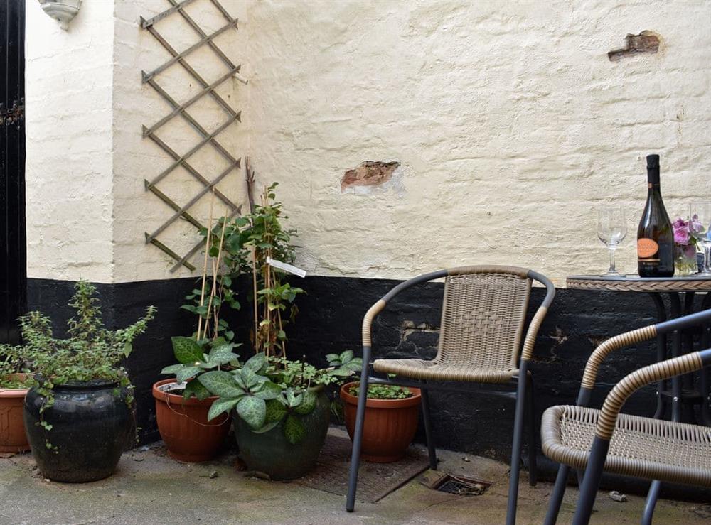Sitting-out-area at Old Town Cottage in Sidmouth, Devon