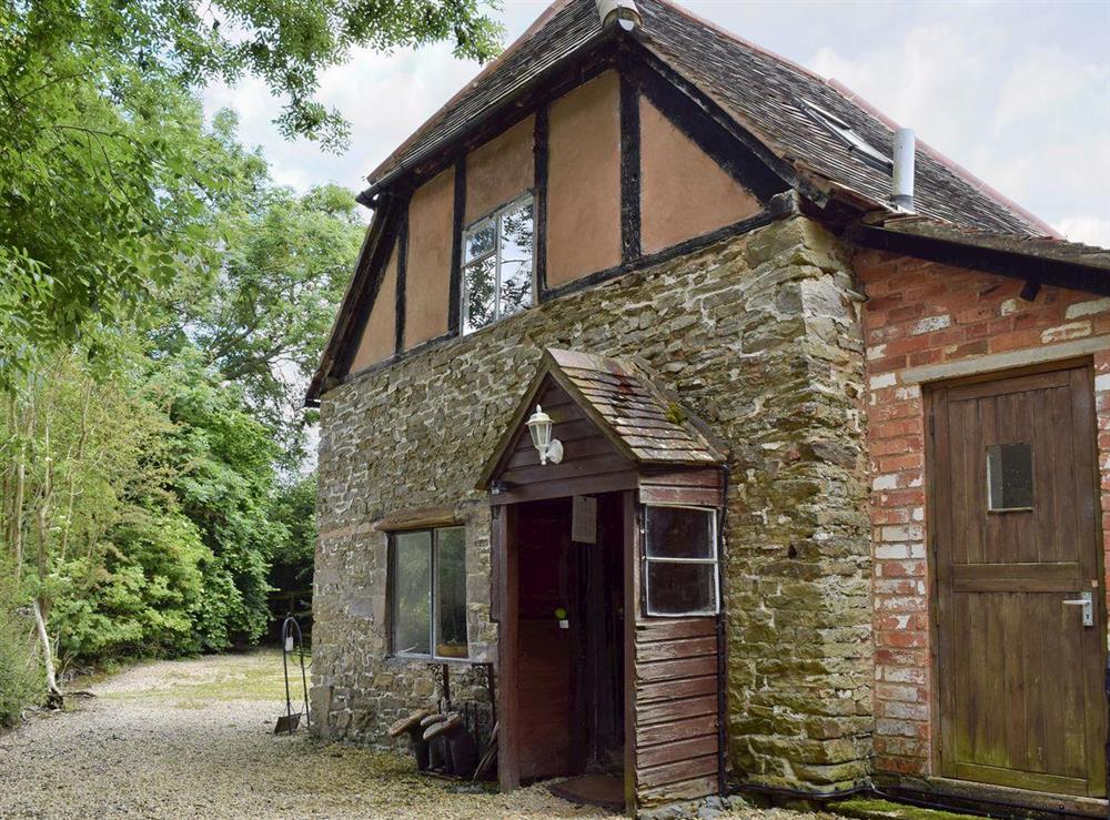 Photos of Oldcastle Cottages Lovers Cottage Colwall, near Great Malvern, Herefordshire