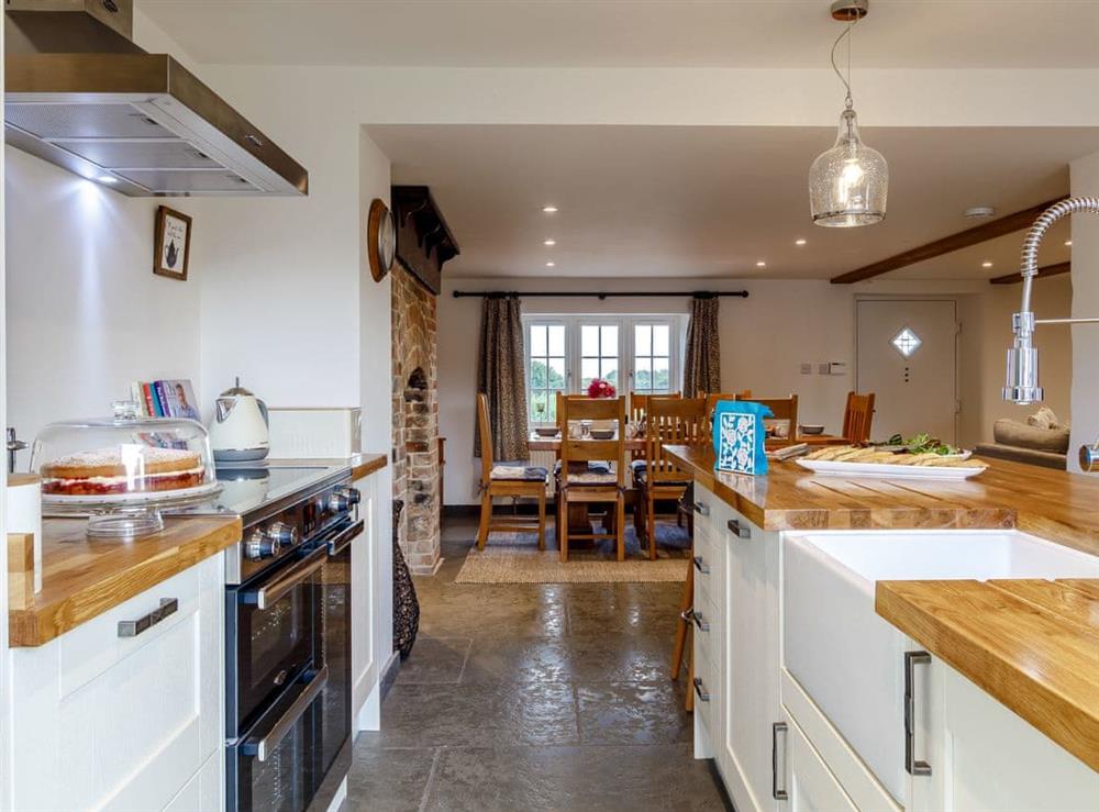 Kitchen (photo 4) at Olde Oak Cottage in Zeals, near Mere, Wiltshire