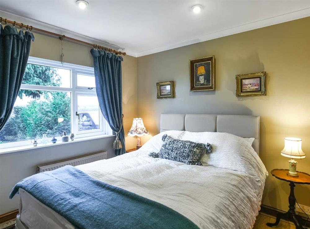 Double bedroom (photo 2) at Olivet in Shrewsbury, Shropshire