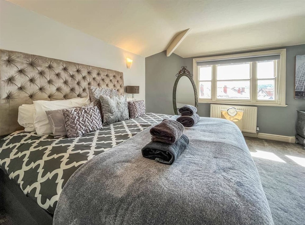 Double bedroom (photo 6) at Olveston in Llandudno, Gwynedd