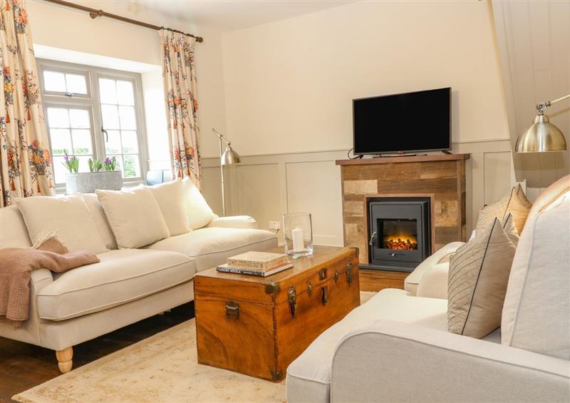 This is the living room at Omas Cottage, Moreton-In-Marsh