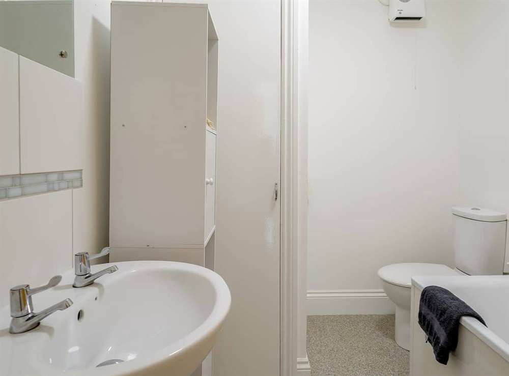 Bathroom at On The Beach in Downderry, Cornwall