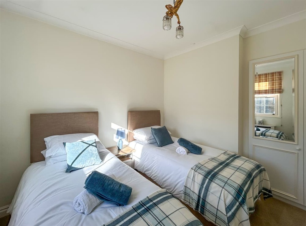 Twin bedroom (photo 2) at On The Thames in London, England