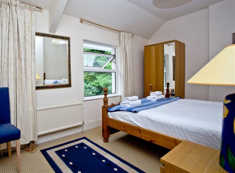 One Braeside Mews in Paignton, Devon sleeps 9