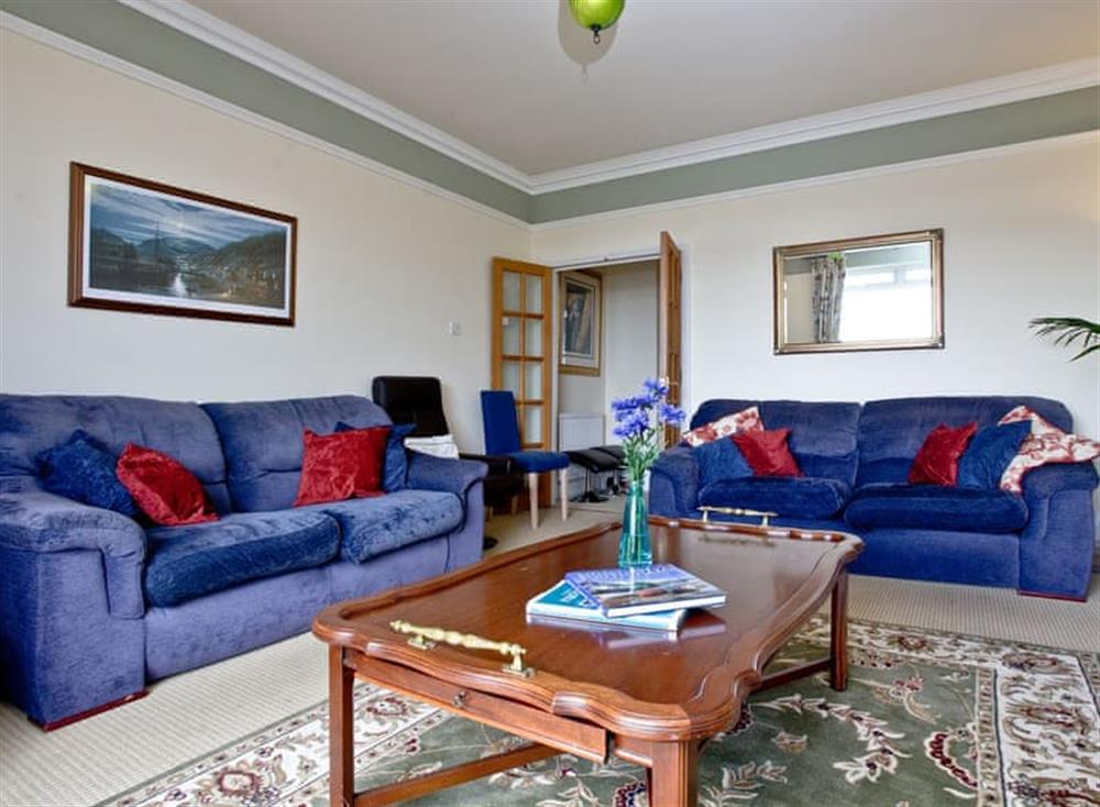 One Braeside Mews in Paignton, Devon sleeps 9