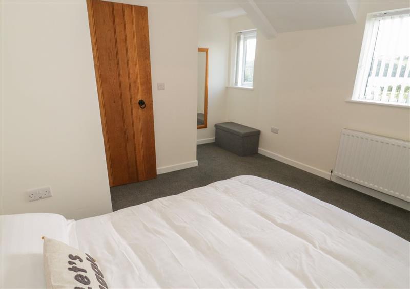 This is a bedroom (photo 3) at One Conway View, Llansanffraid Glan Conwy