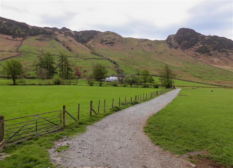 The area around One Side House Farm