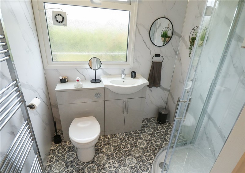 This is the bathroom at Orby Cottage, Chapel St Leonards