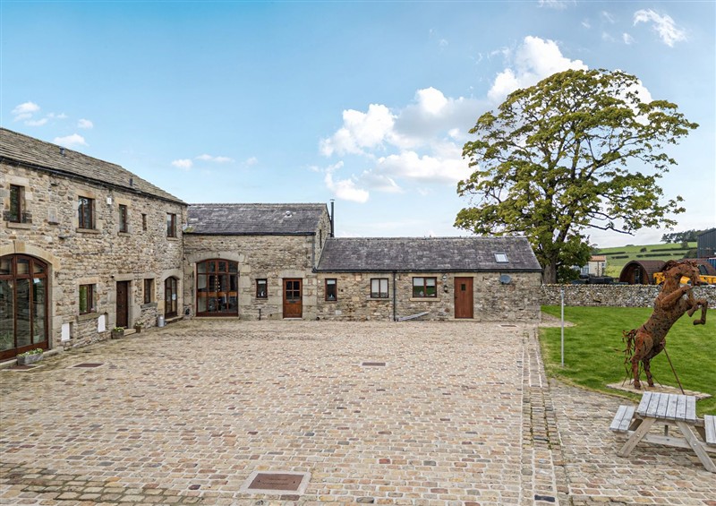 The setting at Orcaber Farm Barn, Austwick near Settle