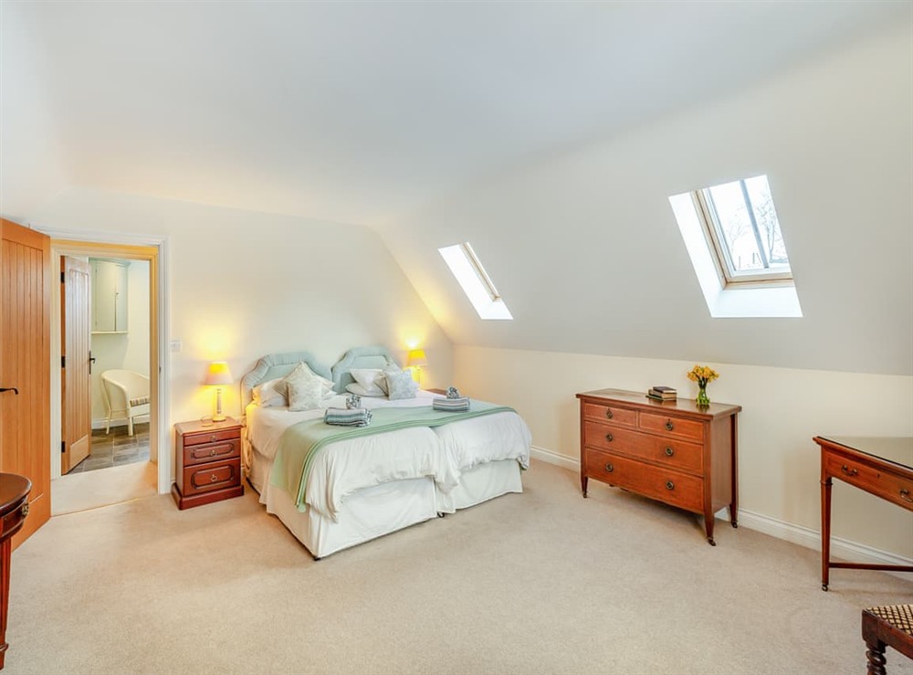 Twin bedroom at Orchard Barn in Llandrindod Wells, Powys