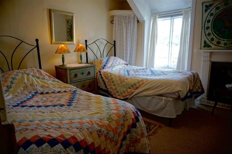 Twin bedroom at Orchard Cottage, Brayford