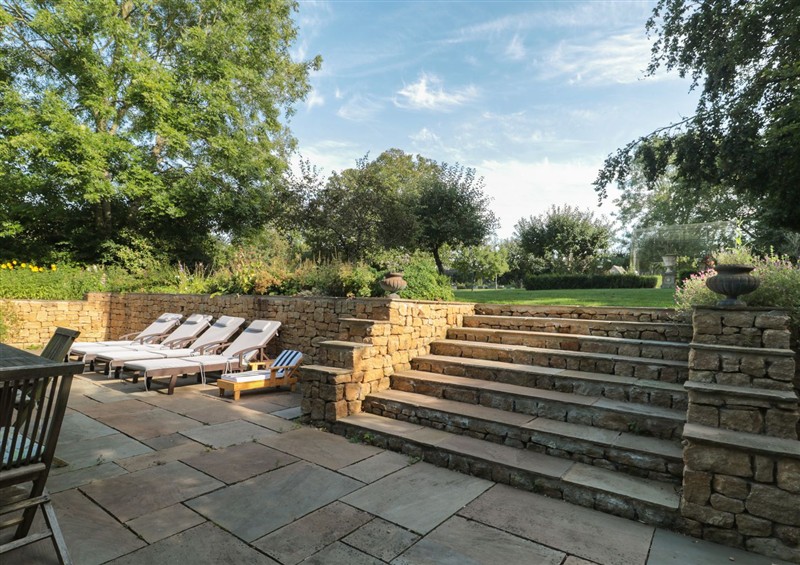 Enjoy the garden at Orchard Cottage, Ryme Intrinseca near Yetminster