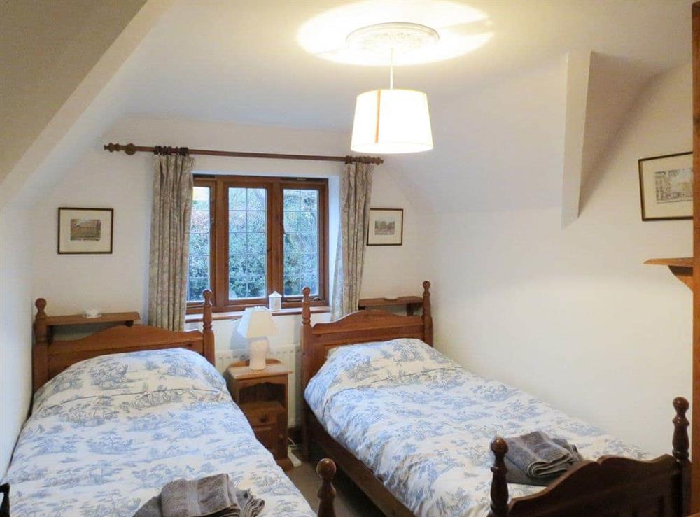 Charming twin bedded room at Orchard House in Chipping Campden, Gloucestershire