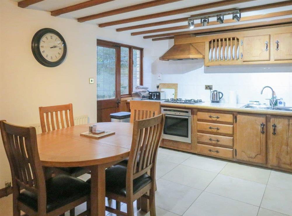 Very well equipped kitchen with direct garden access at Orchard House in Chipping Campden, Gloucestershire