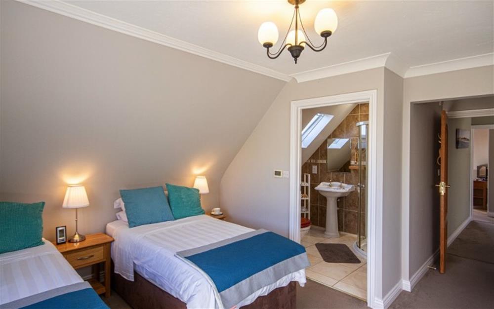 Third bedroom with ensuite at Orchard House in Wadebridge