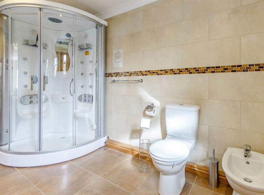 Luxurious shower enclosure at Orchard Sands in Beadnell, Northumberland